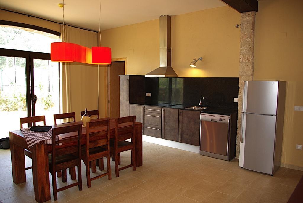 Ferienwohnung L'Arcada De Fares Sant Ferriol Exterior foto