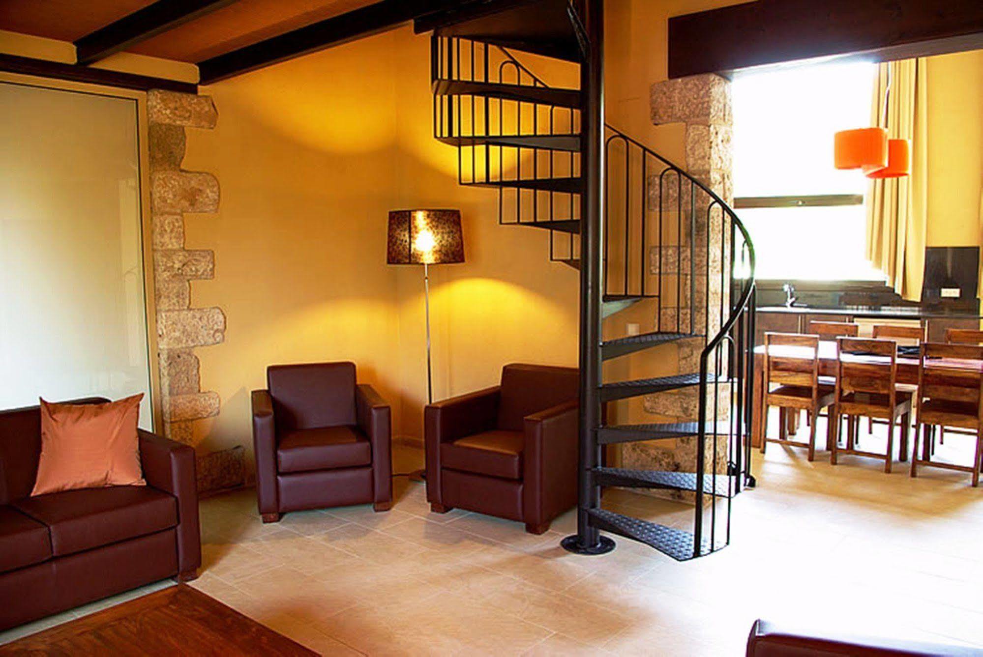 Ferienwohnung L'Arcada De Fares Sant Ferriol Exterior foto