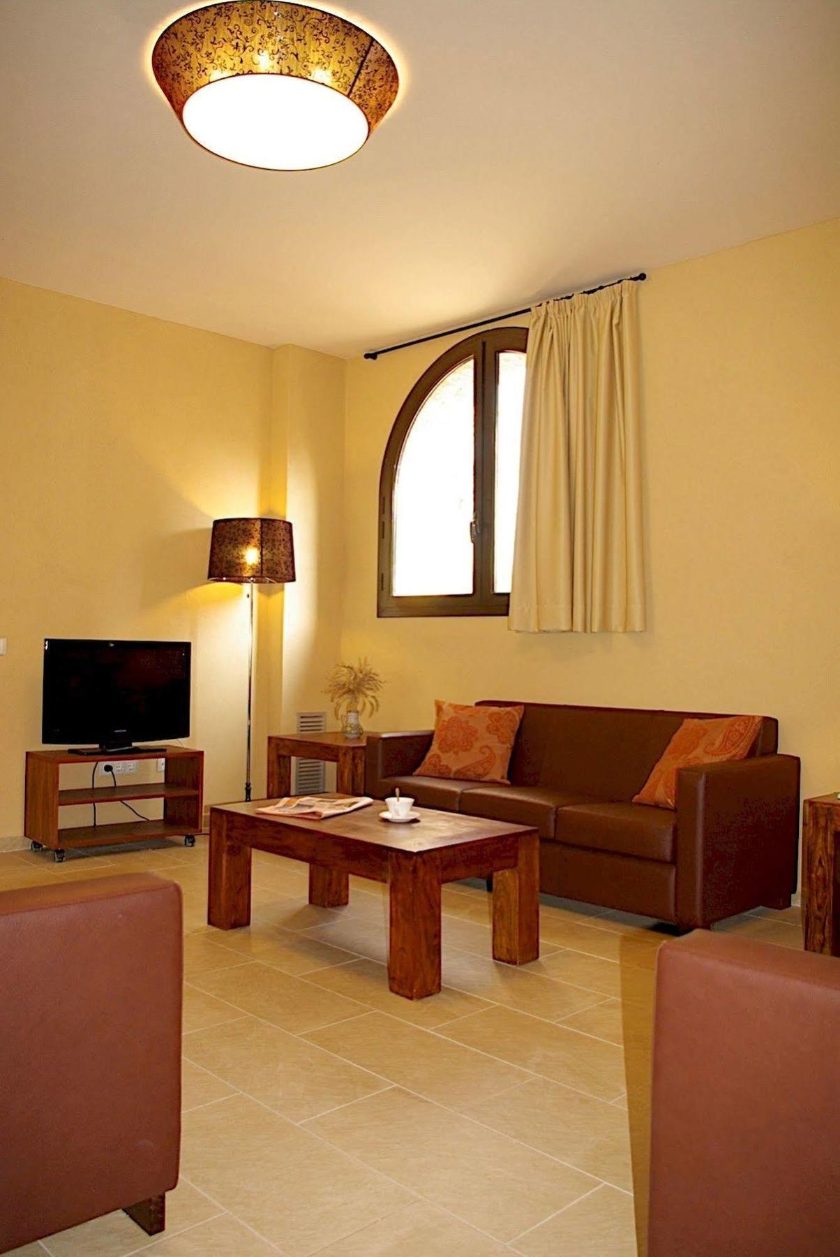 Ferienwohnung L'Arcada De Fares Sant Ferriol Exterior foto