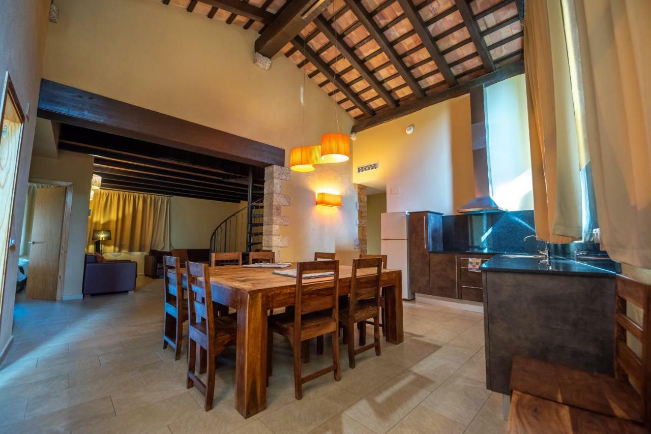 Ferienwohnung L'Arcada De Fares Sant Ferriol Exterior foto
