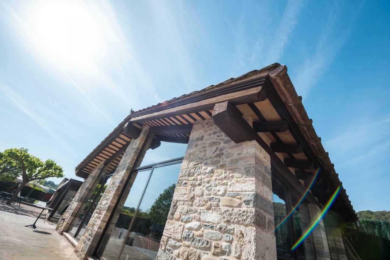 Ferienwohnung L'Arcada De Fares Sant Ferriol Exterior foto